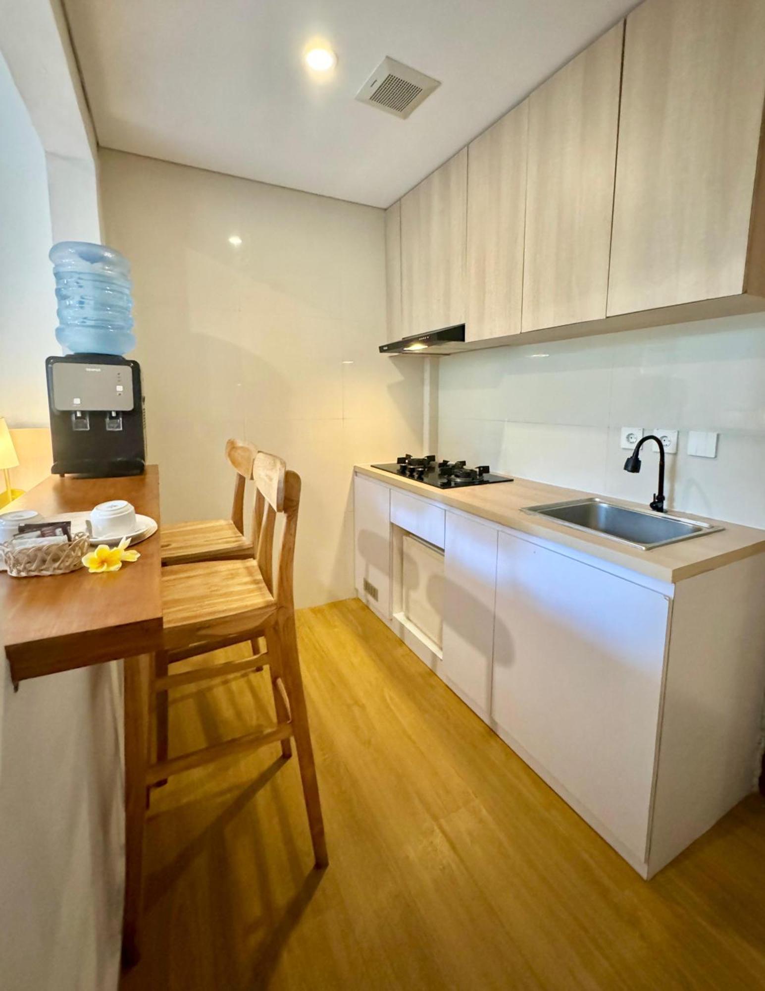 The Hita Apartement Seminyak Buitenkant foto